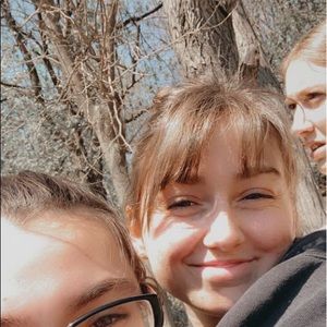 Meet your Posher, Holly